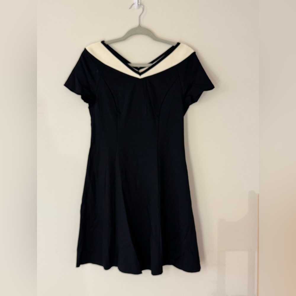 NWT GOELOA Elegant Black and White Dress